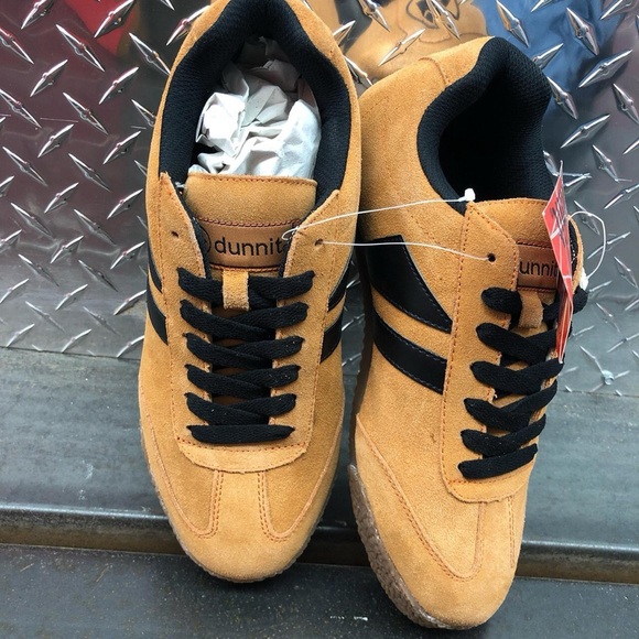 BNIB dunnit retro sneakers, Orange/Black various sizes! - Picture 2 of 3